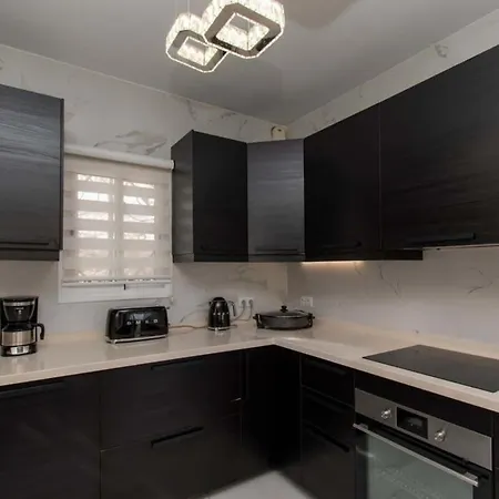 וילה Melua Chayofa