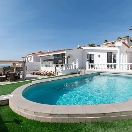 Melua Villa Chayofa